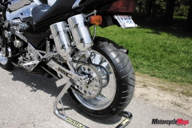 Motorcycle-Mojo_03_Black-Sunshine